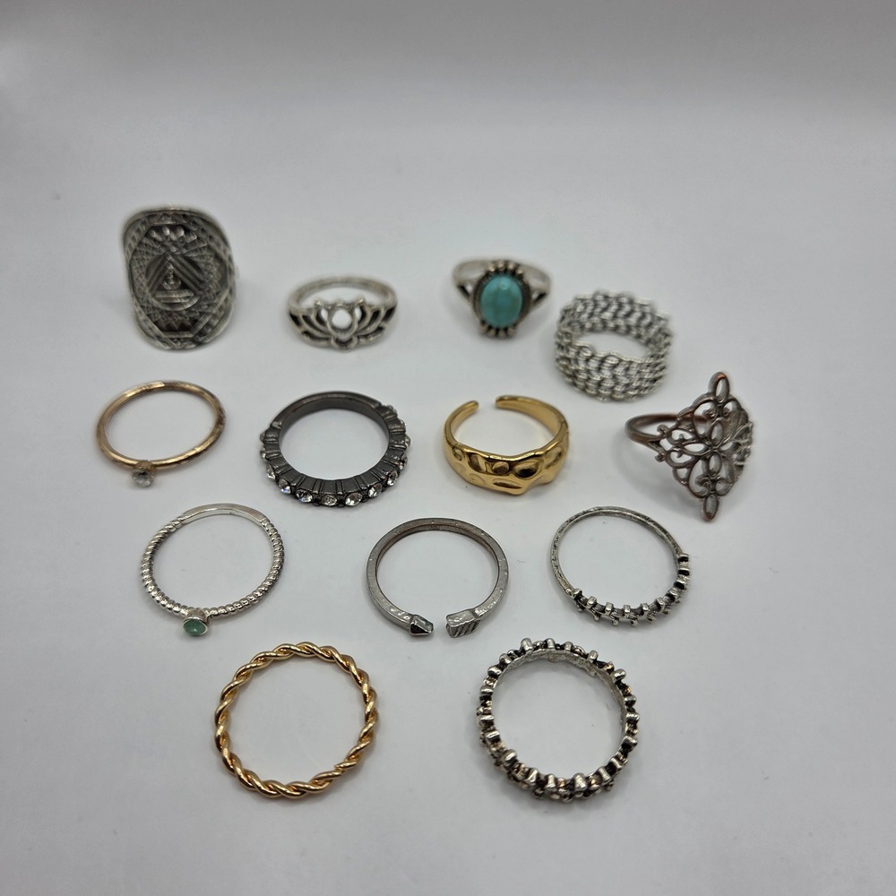 13 Ring Lot Sizes 6-7 Mixed Metal Costume Jewelry